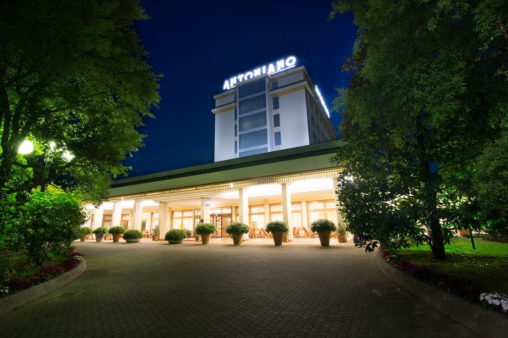 Hotel Terme Antoniano Монтегротто-Терме Экстерьер фото