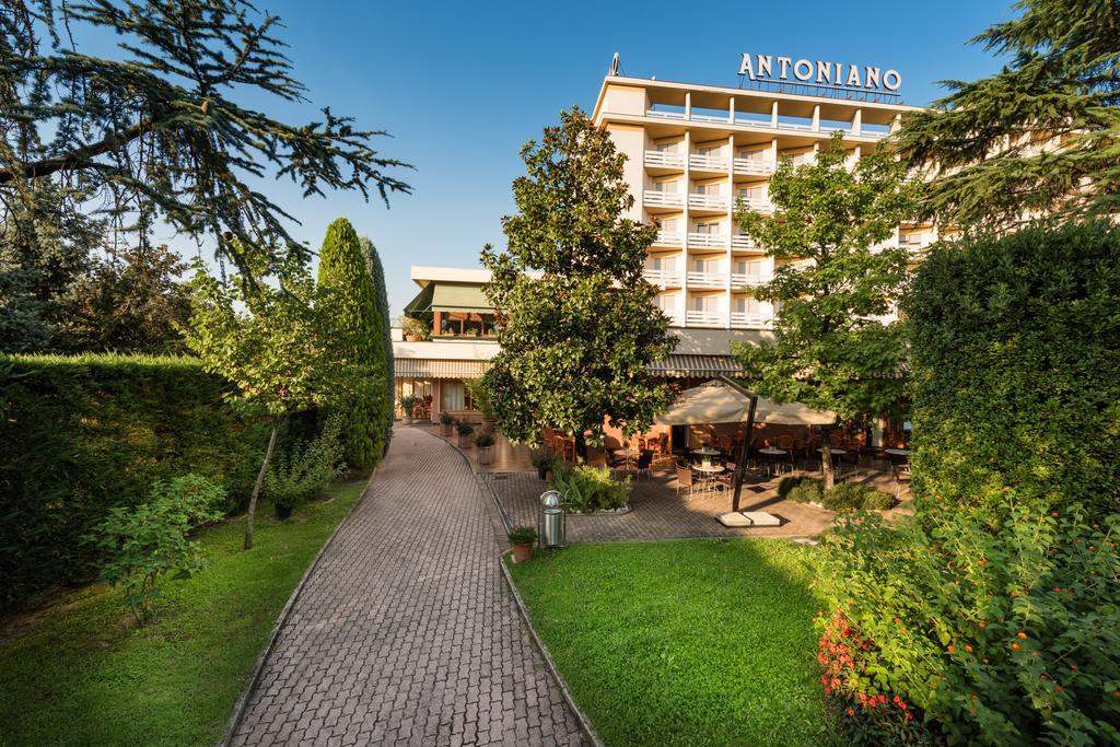 Hotel Terme Antoniano Монтегротто-Терме Экстерьер фото